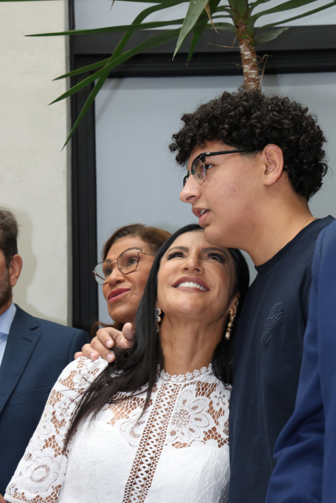 Dia das Mães é celebrado com emoção, música e acolhimento na Assembleia Legislativa