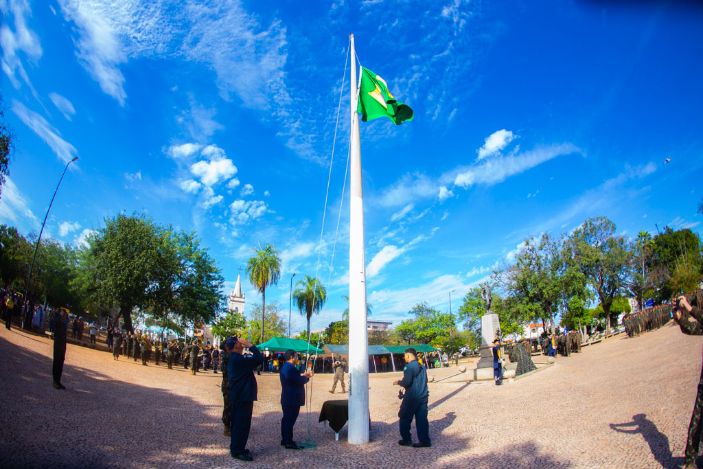 Corumbá celebrou 159 anos da Retomada com solenidade na Praça da Independência Corumbá celebrou 159 anos da Retomada com solenidade na Praça da Independência