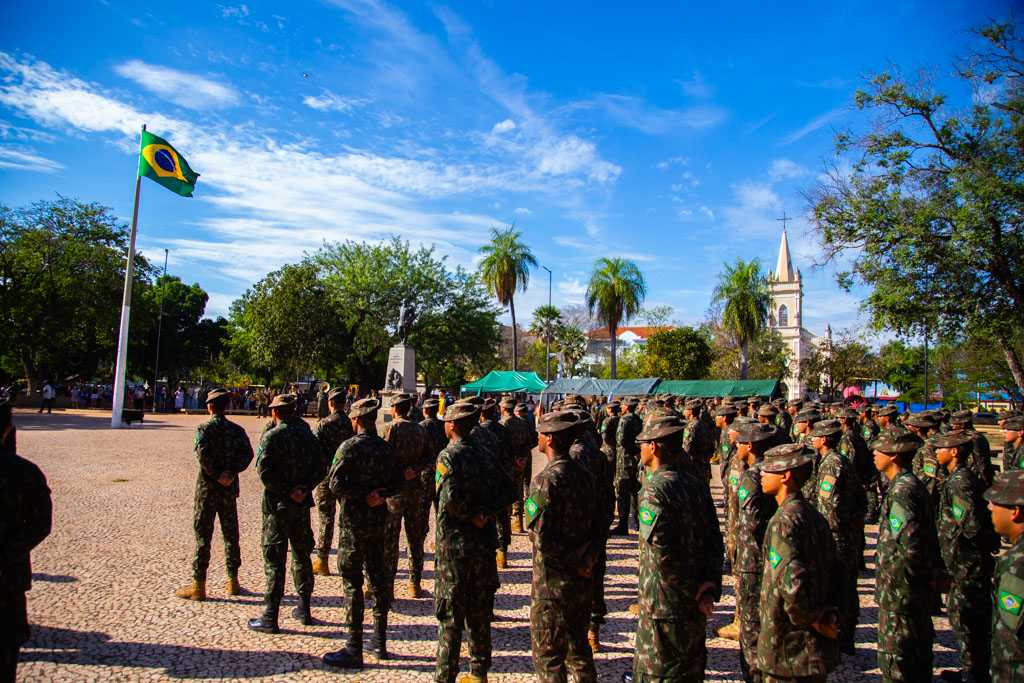 Corumbá celebrou 159 anos da Retomada com solenidade na Praça da Independência Corumbá celebrou 159 anos da Retomada com solenidade na Praça da Independência