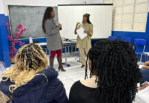 Curso gratuito de tranças capacita jovens no CRAS Canguru