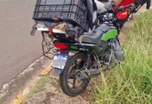 Motoentregador fica em estado grave ao atropelar pedestre na Av. Fábio Zahran