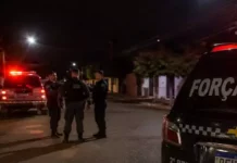 Operação contra suspeitos de assalto termina com um morto, 2 presos e apreensão de armas