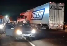 Acidente entre ambulância, carreta e carro deixa 12 envolvidos na BR-163 em MS