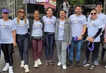 Mesmo com chuva, caminhada #TodosPorElas reúne público em Campo Grande contra o feminicídio
