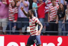 EUA vencem Austrália por 2 a 0 e garantem vaga no mata-mata da Copa do Mundo