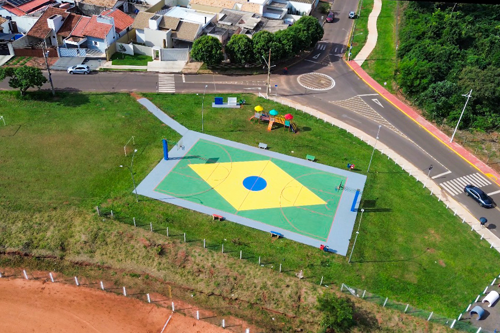 Prefeitura de Naviraí leva as cores da Copa do Mundo para ruas da cidade Prefeitura de Naviraí leva as cores da Copa do Mundo para ruas da cidade