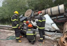 Motorista de carreta morre após tombamento na BR-262, em Corumbá