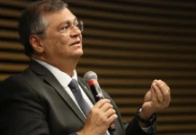 Dino envia à PF explicações de partidos sobre gestão de emendas