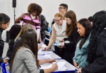 AprovaJuv prepara jovens com cursinho pré-vestibular
