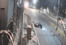 Vídeo: fio solto provoca queda de motocicleta e deixa casal ferido em Campo Grande
