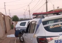 Homem é morto a facadas durante briga em condomínio de Campo Grande; suspeito fugiu