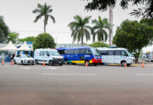 Saúde de Naviraí recebe dois ônibus, uma ambulância e equipamentos para Unidades de Saúde