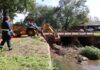 Prefeitura intensifica limpeza de córrego na Vila Cachoeirinha para prevenir alagamentos