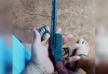 Com tornozeleira, homem é preso tentando vender arma artesanal no Facebook
