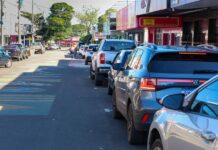 Zona azul gratuita busca criar vagas de estacionamento em Naviraí