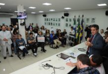 Moradores lotam Audiência na Câmara e protestam contra Centro POP no Amambaí, ao lado de escola