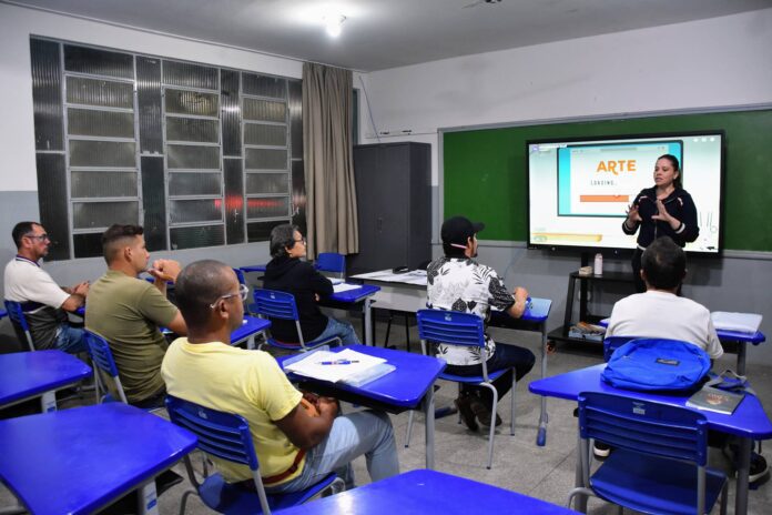 6a7a2dd8d3126001-capa-sala-de-aula-1696509365