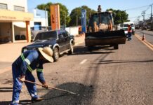 Equipes tapam mais de 20 mil buracos nas ruas em julho