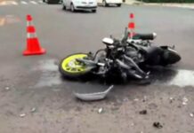 Acidentes envolvendo motos deixam professora com fratura exposta e jovem em estado grave na Capital