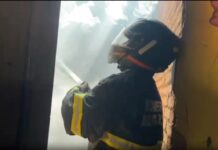 Vídeo: casa é destruída por incêndio que começou com brincadeira de criança