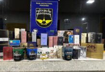 Vídeo: polícia acha remédios irregulares escondidos em garrafa térmica com gelo