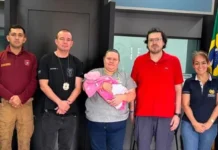 Bebê de 28 dias sequestrada na Capital é entregue ao Conselho Tutelar após resgate no Paraguai