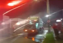 Vídeo: caminhão da Solurb pega fogo e motorista leva veículo até quartel dos bombeiros