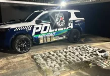 Suspeito é preso após abordagem revelar “disk droga” e depósito de entorpecentes na Capital