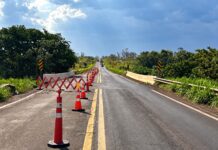 Obras em pontes da MS-040 bloqueiam passagem de caminhões e mudam rota de cargas