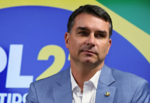 China acompanha falas de Flávio Bolsonaro de olho na relação com o Brasil