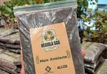 Shopping distribui mil saquinhos de adubo grátis no Dia da Árvore