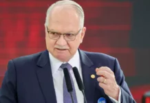 Fachin dá 5 dias para Mendonça e Gonet responderem acusação de Moraes