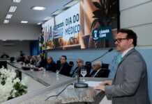 Médicos são homenageados em Sessão Solene na Câmara