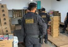Policiais penais são alvos de operação por introduzirem drogas e celulares em presídio