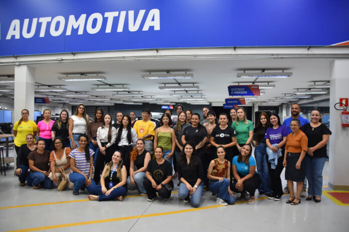 6ac3b4f1938e5senai-mecanica-mulheres-01-320981633