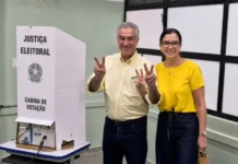 Reinaldo Azambuja vota em Campo Grande na disputa por vaga no Senado