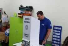 Contar vota em Campo Grande e diz que grupo de Riedel foi montado para vencer