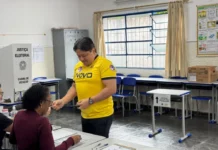 Oshiro vota em Campo Grande e aposta em decisão de última hora para o Senado