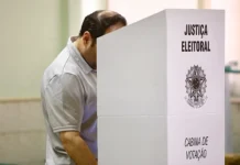 Eleições 2026: veja como consultar o local de votação e o horário das urnas