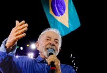 Lula é projetado reeleito presidente e conquista quarto mandato após virada no segundo turno