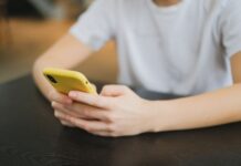Apostas esportivas ganham espaço nas plataformas digitais e acompanham rotina de torcedores