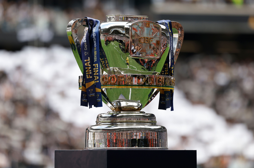 CBF divulga calendário de 2027 com pausa de 41 dias no Brasileirão durante Copa Feminina CBF divulga calendário de 2027 com pausa de 41 dias no Brasileirão durante Copa Feminina
