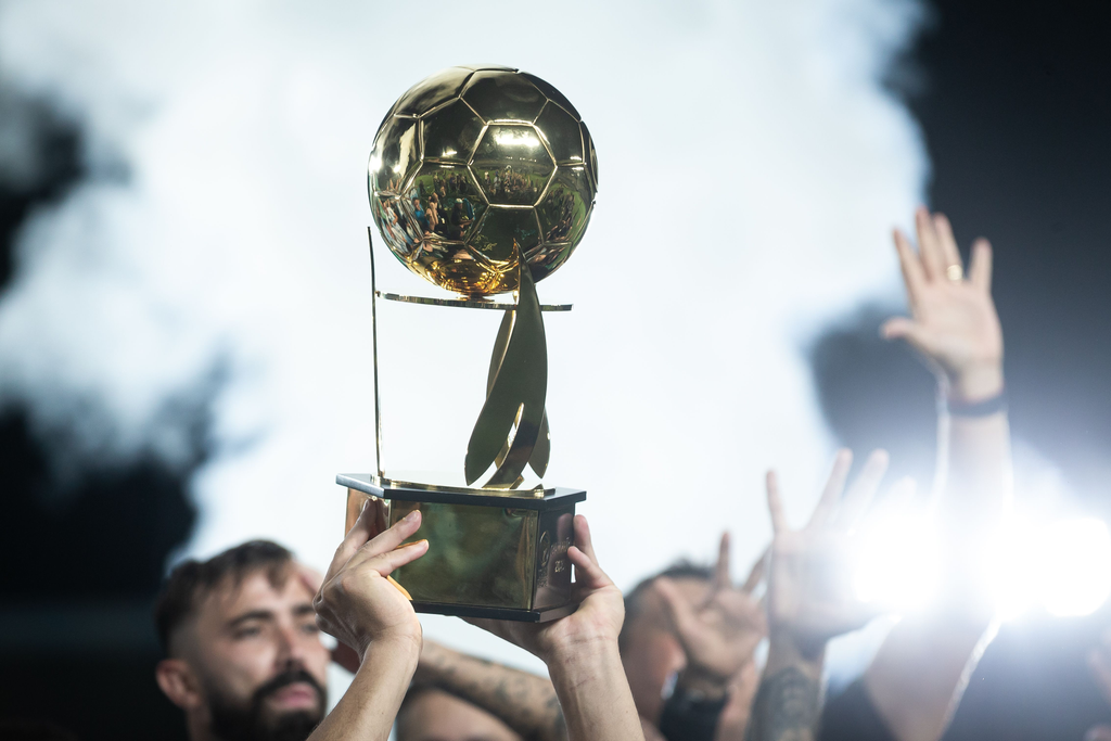 CBF divulga calendário de 2027 com pausa de 41 dias no Brasileirão durante Copa Feminina CBF divulga calendário de 2027 com pausa de 41 dias no Brasileirão durante Copa Feminina