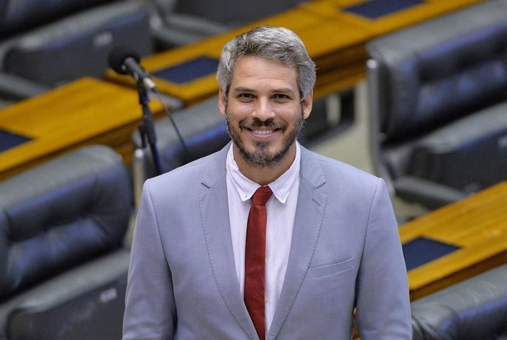 Entre os novos deputados, dois vereadores, uma vice-prefeita e professor universitário Entre os novos deputados, dois vereadores, uma vice-prefeita e professor universitário