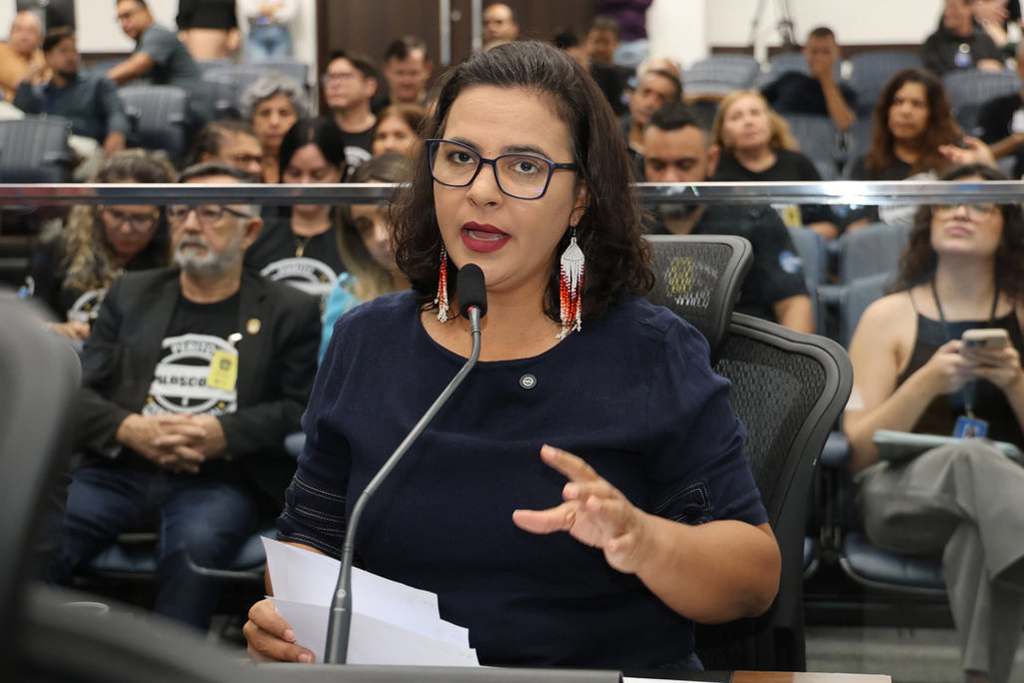Deputados debatem disputa entre Lula e Bolsonaro no segundo turno nacional Deputados debatem disputa entre Lula e Bolsonaro no segundo turno nacional
