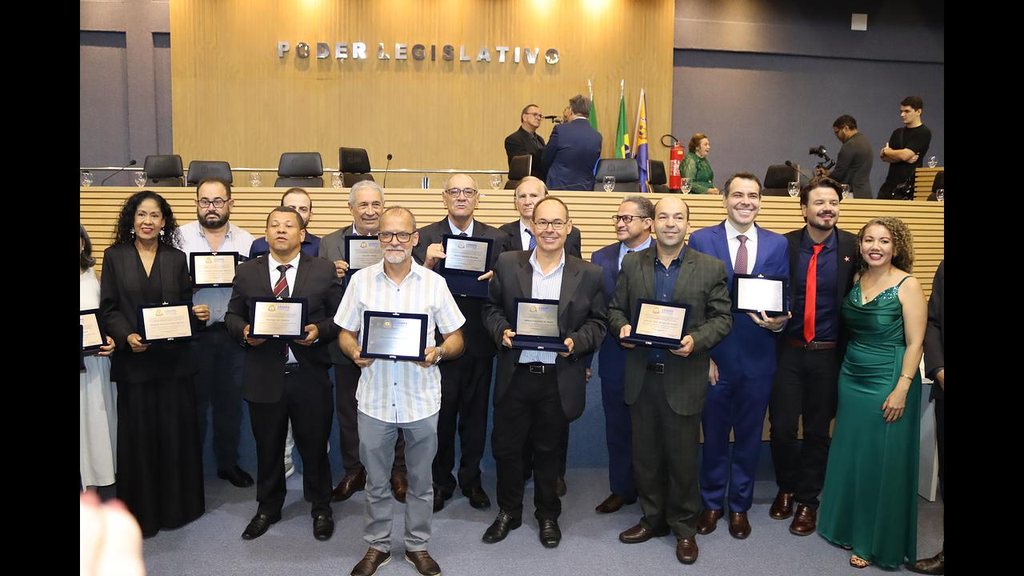 Reinauguração da Câmara de Ribas do Rio Pardo reúne centenas de pessoas em noite de homenagens Reinauguração da Câmara de Ribas do Rio Pardo reúne centenas de pessoas em noite de homenagens