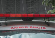 Uma pessoa caiu, não responde e não respira normalmente: você saberia o que fazer nos próximos minutos?