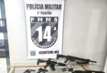 Homem é preso com fuzil e 10 armas escondidas no som de carro em Iguatemi