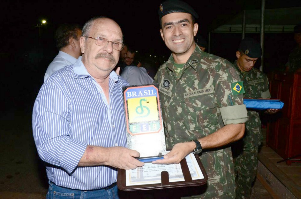 Exército de Jardim realiza evento para homenagear ex-combatentes no Dia da Vitória