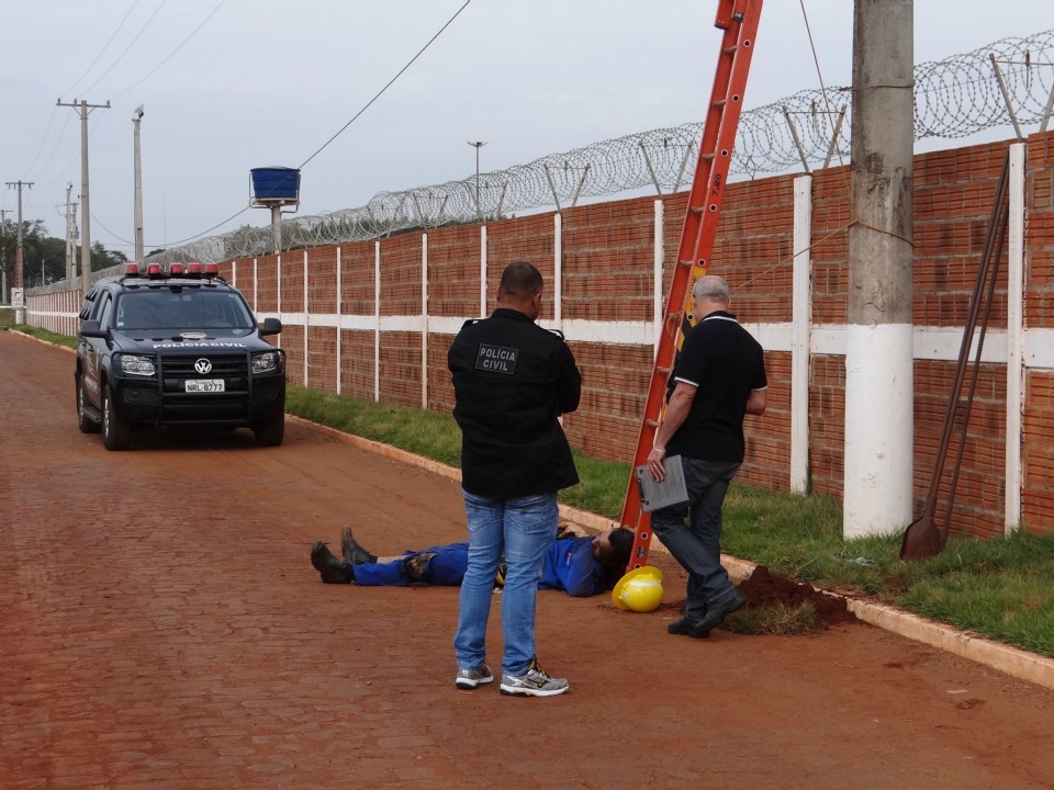 Homem morre eletrocutado ao receber descarga elétrica de cerca de 13 mil volts